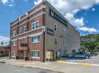 1052 S 20th St APT 2, Omaha, NE 68108