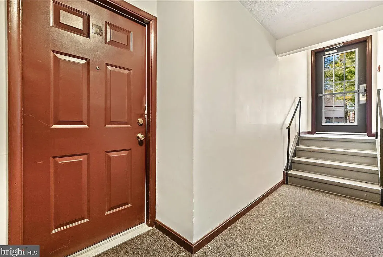 2 bed, 839 sqft, $1,800 — Photo 3