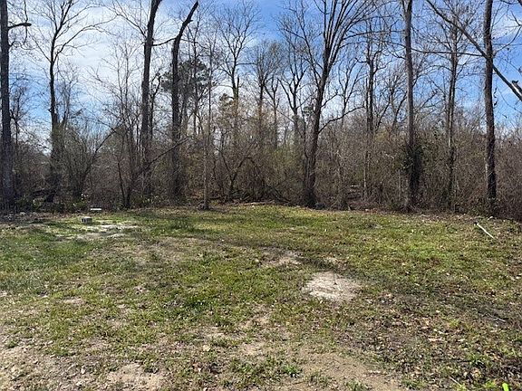 3rd image of LOT 9 Hickory St