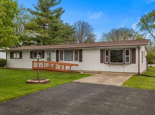 708 E Larmon St, Tolono, IL