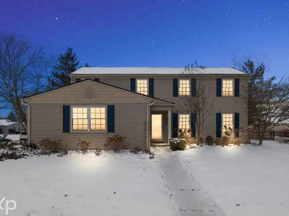 41881 Park Ridge Rd, Novi, MI 48375