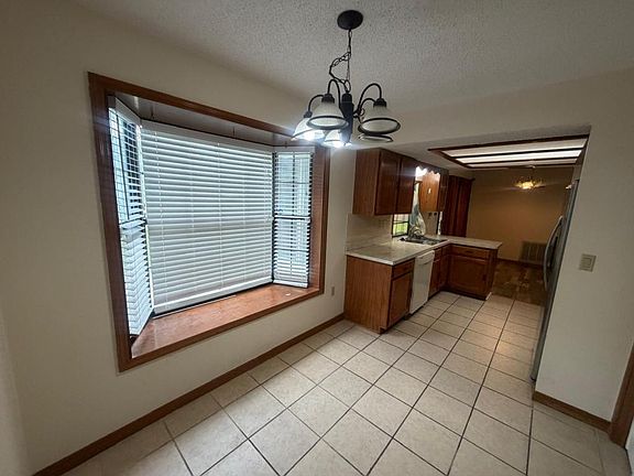 5th image of 7411 Dundee Way