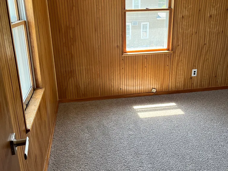 216 Broad St — Photo 18