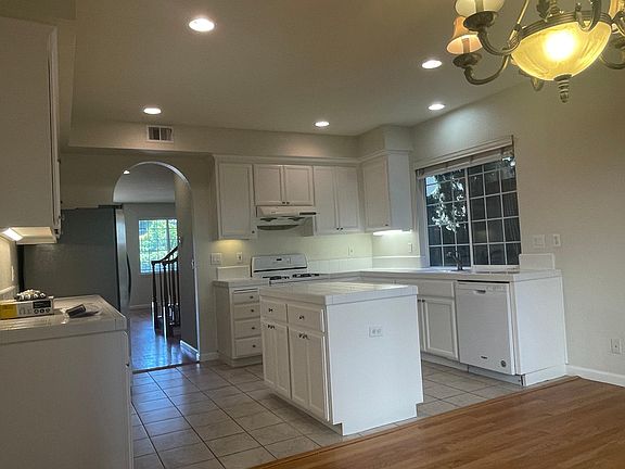 5th image of 10053 Bianchi Way