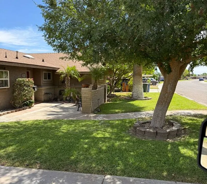 2174 E 25th Pl