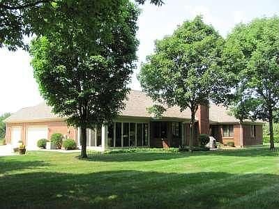 3rd image of 1481 Wainscott Way