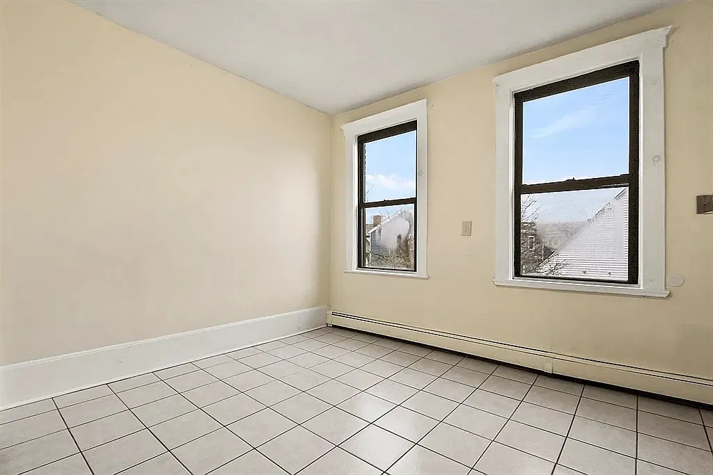 2 bed, 900 sqft, $2,350 — Photo 4