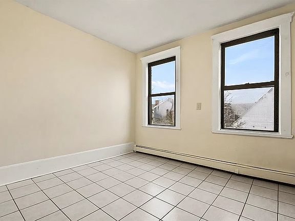 4th image of 103 Brunswick St APT 1