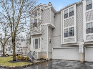 2001 Vermont Ter, Whippany, NJ 07981