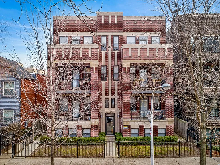 3230 N Kenmore Ave #3 — Photo 5