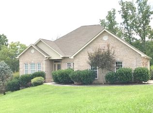 2710 Raylee Dr, Maryville, TN 37803