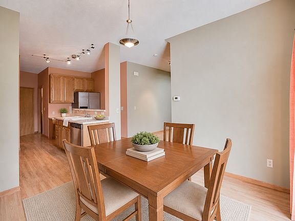 5th image of 7049 157th St W