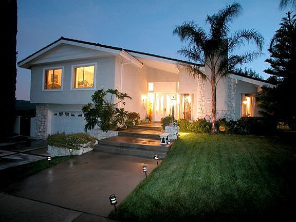 1st image of 17342 Westbury Dr