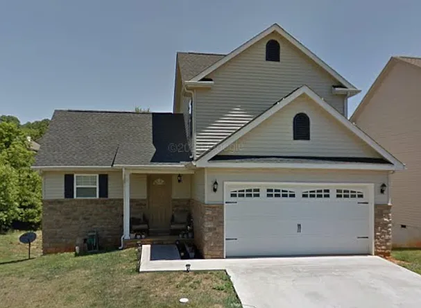 9907 Thunderbolt Way — Photo 1