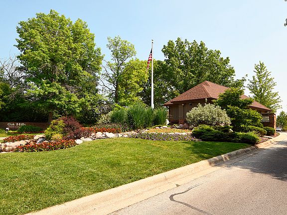 5th image of 13224 S Oak Hills Pkwy #4