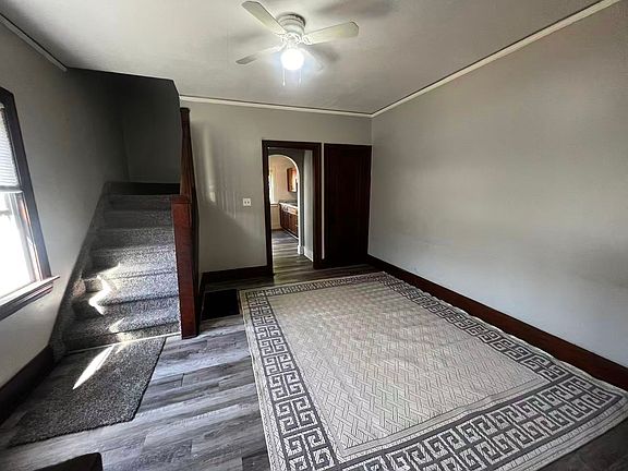 2nd image of 1827 Wyoming St #1827