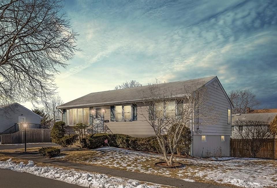 1st image of 22 Wiseman Dr