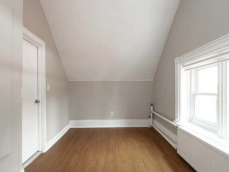160 Huron St — Photo 25