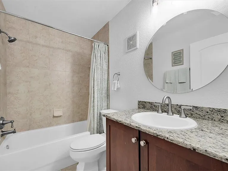 210 5th Ave S #404 — Photo 14