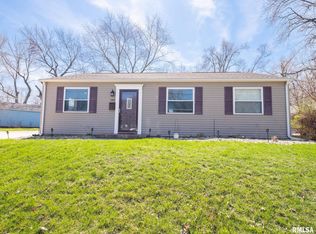242 Algonquin Rd, Marquette Heights, IL 61554