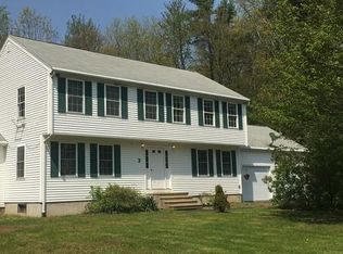 3 Brooke Haven Dr, Rutland, MA 01543