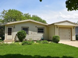 5622 Exeter St, Greendale, WI 53129