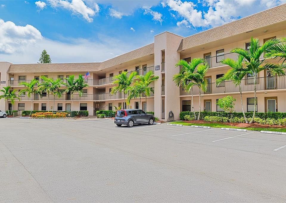 1st image of 10304 Sunrise Lakes Boulevard #202