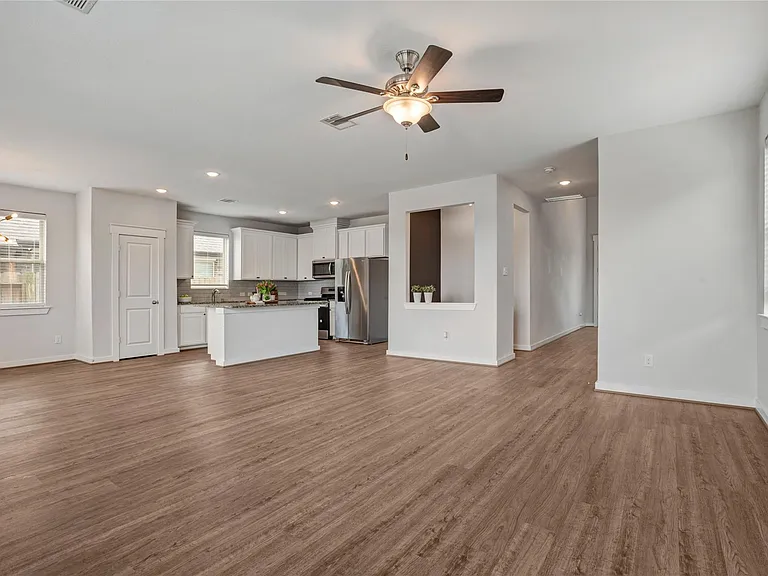 12723 Gallowhill Dr — Photo 8