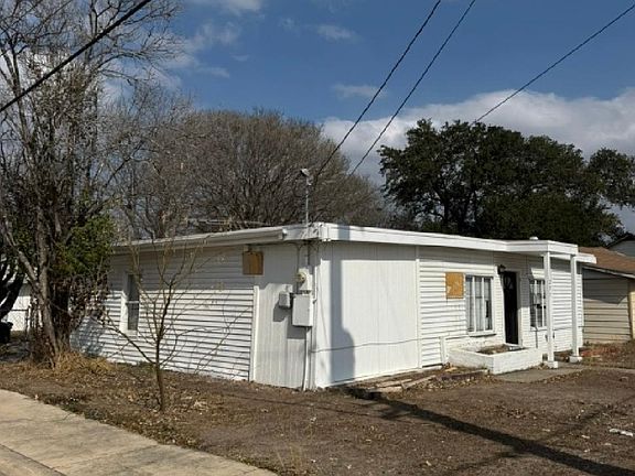 3rd image of 235 GILLETTE BLVD