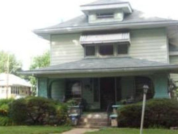 3rd image of 4001 Benton Blvd