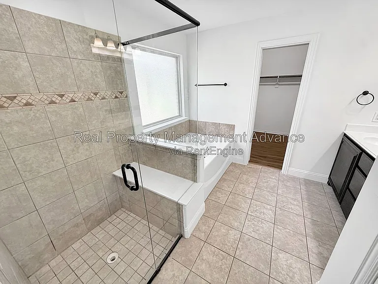 235 Burnett Dr — Photo 12