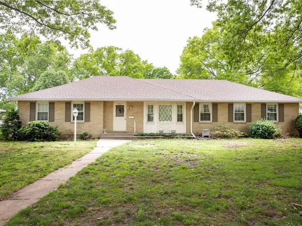 8920 Conser St, Overland Park, KS 66212