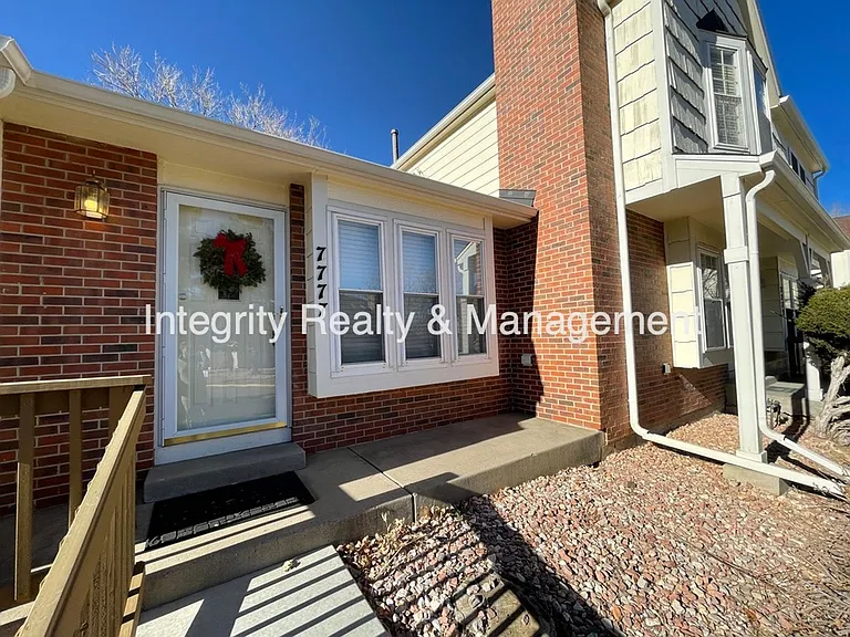 7777 S Steele St — Photo 2