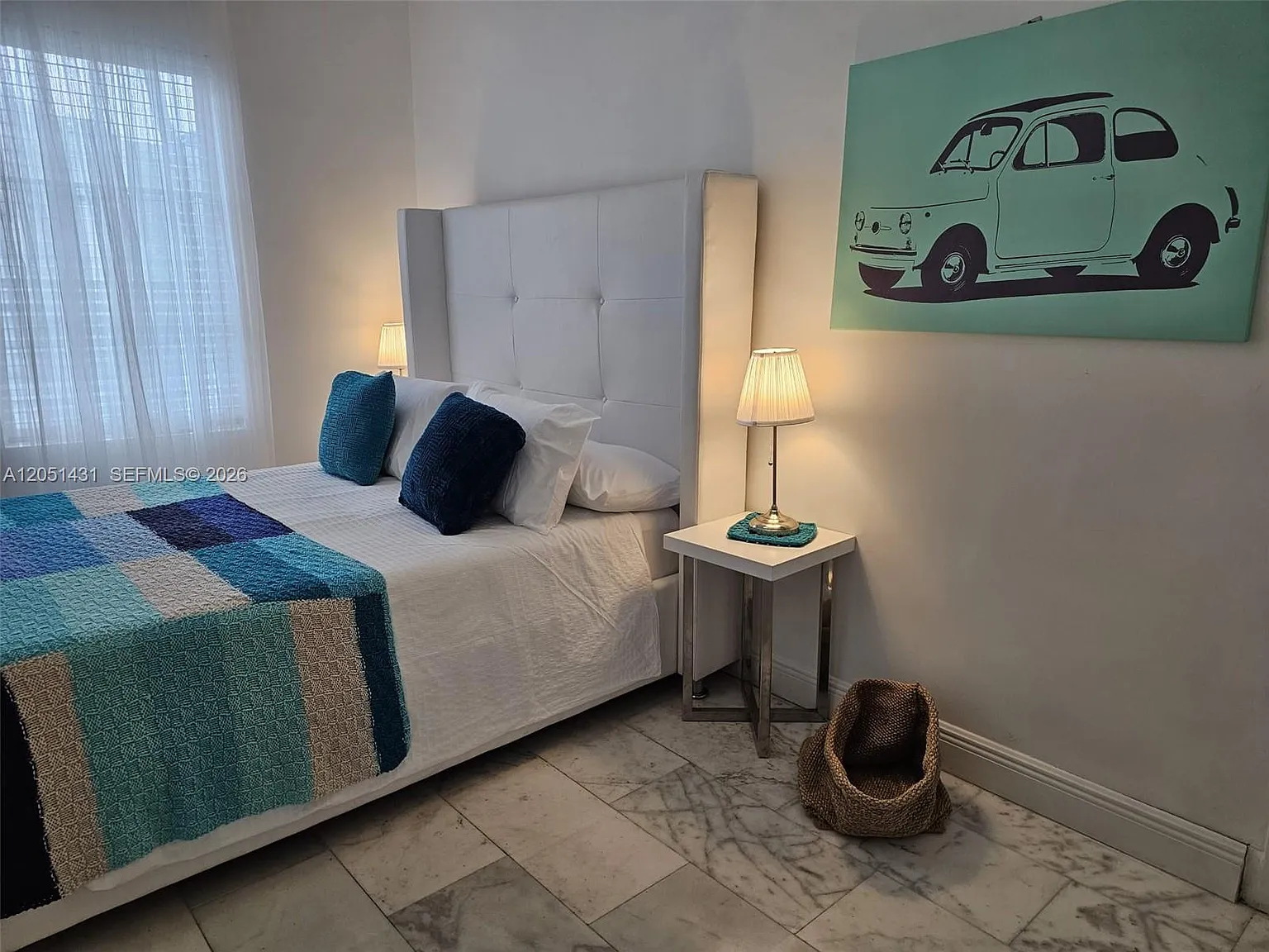 First Art Nouveau Condo — Photo 3