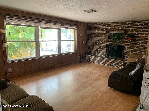 4th image of 1802 Dodge Cir N