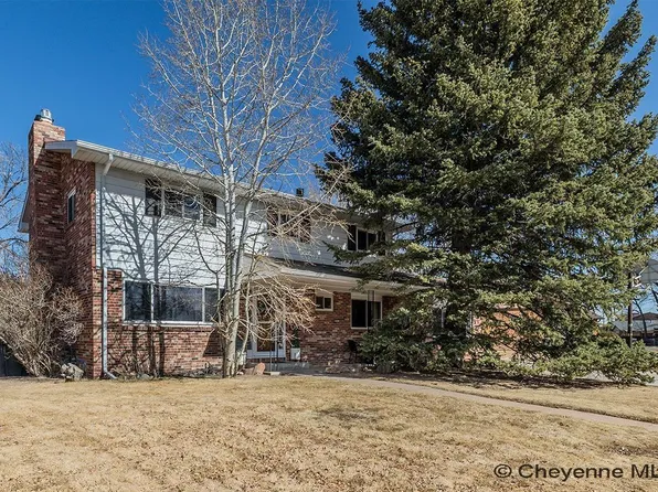 1946 Cheshire Dr, Cheyenne, WY 82001