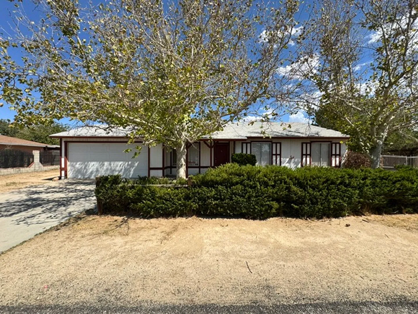 Remodeled 4+2 In Lake L.A. - $2800 — Photo 2