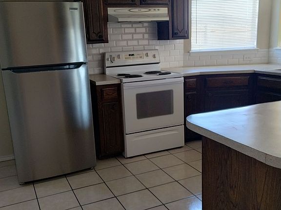 2nd image of 1909 NW 64th St