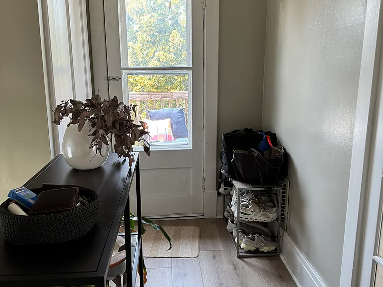 153 Stratford Rd #2 — Photo 4