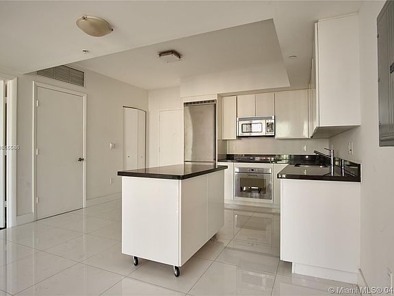 4th image of 333 S Miami Ave #2612