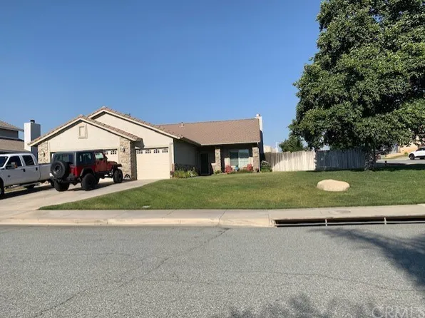 1706 Miranda Ln, Beaumont, CA 92223