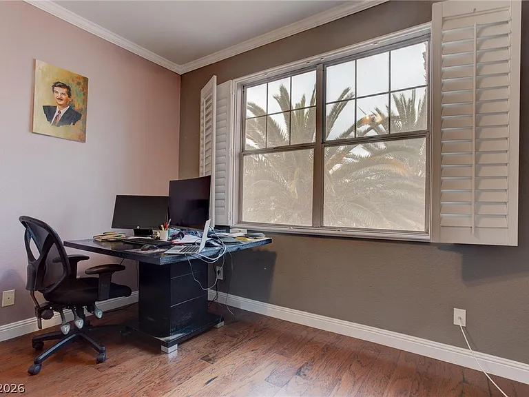 2500 Hacker Dr — Photo 35