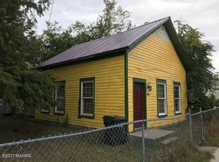 1192 Wood St, Muskegon, MI 49442