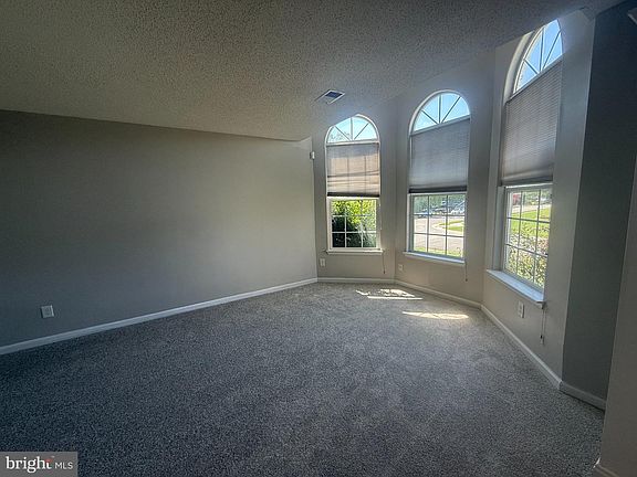 5th image of 3400 Frederick Dr