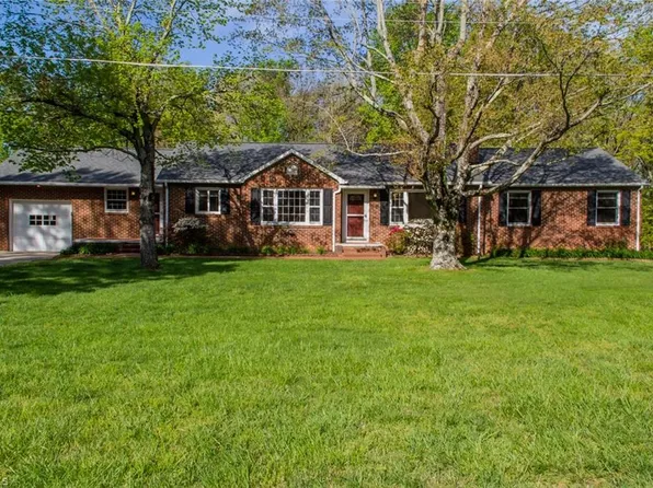 4630 Camp Betty Hastings Rd, Walkertown, NC 27051