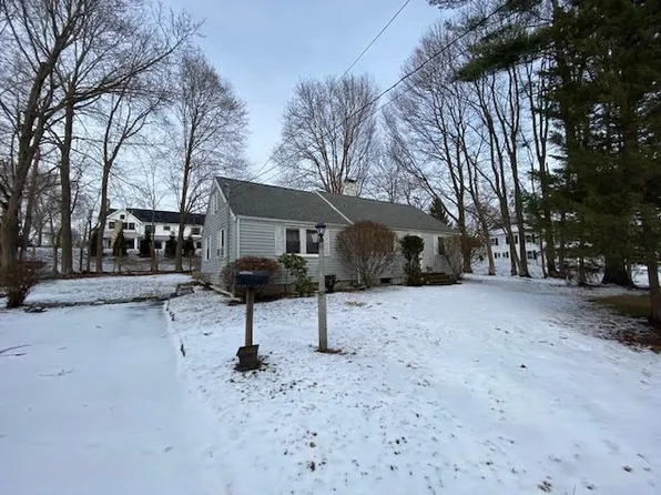 25 Arnold Rd, Hingham, MA 02043