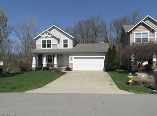 2498 Cedar Creek Ln, Akron, OH 44312