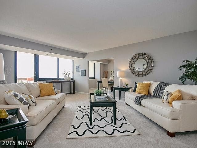 1st image of 1805 Crystal Dr APT 1006S