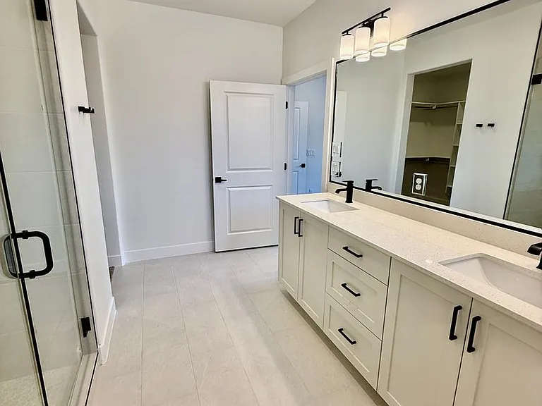 4252 E El Capitan Way — Photo 15