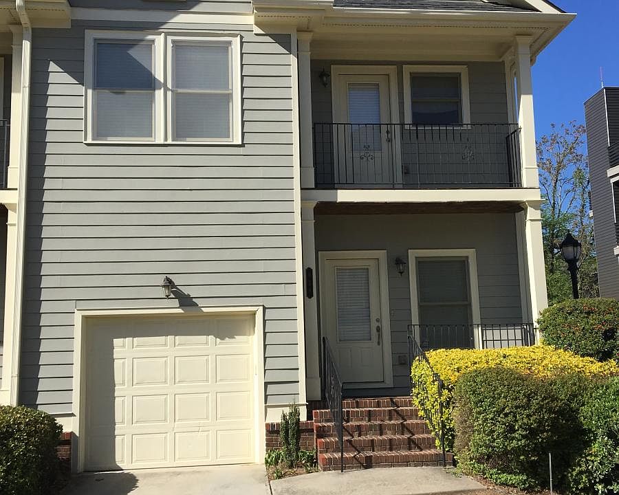 Front of Townhome